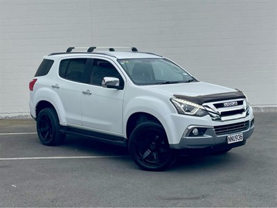 2018 Isuzu MU-X - Thumbnail