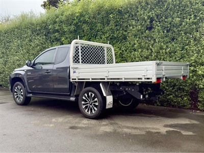2023 Mitsubishi Triton - Thumbnail