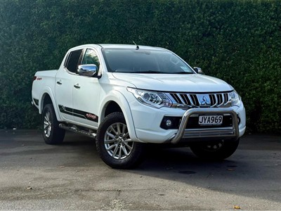2016 Mitsubishi Triton - Thumbnail