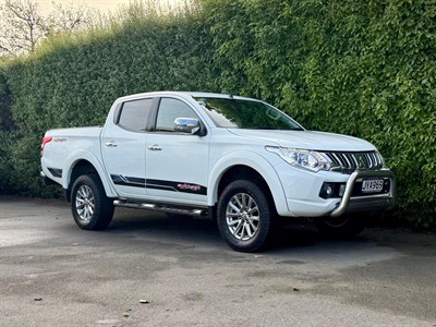 2016 Mitsubishi Triton - Thumbnail