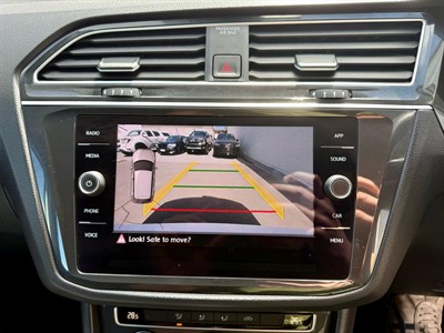 2020 Volkswagen Tiguan - Thumbnail