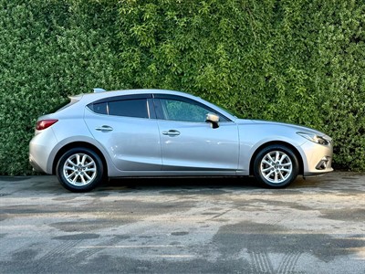2013 Mazda Axela - Thumbnail