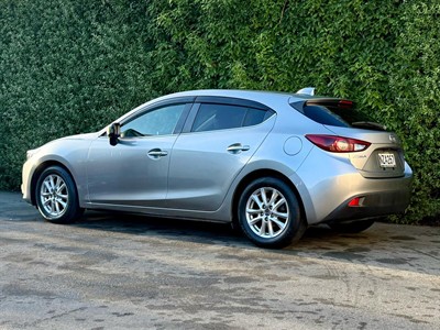 2013 Mazda Axela - Thumbnail