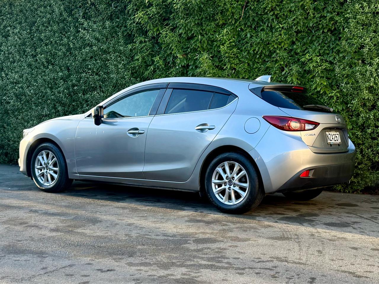 2013 Mazda Axela