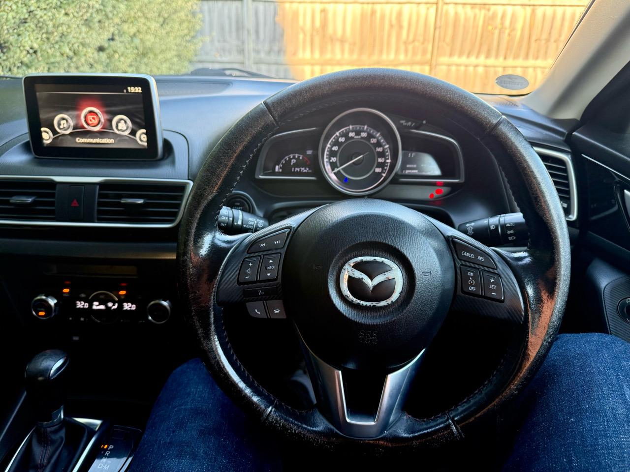 2013 Mazda Axela