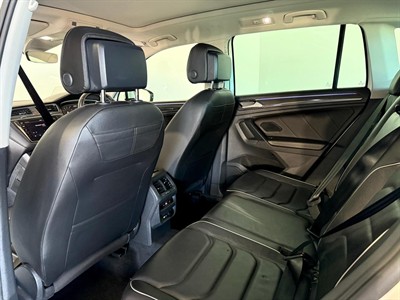 2023 Volkswagen Tiguan - Thumbnail