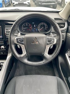 2022 Mitsubishi Pajero Sport - Thumbnail