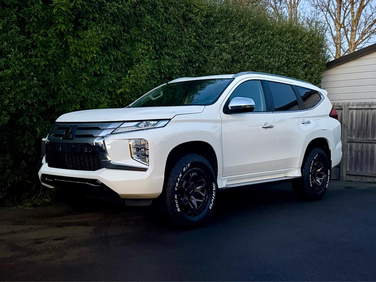 2022 Mitsubishi Pajero Sport