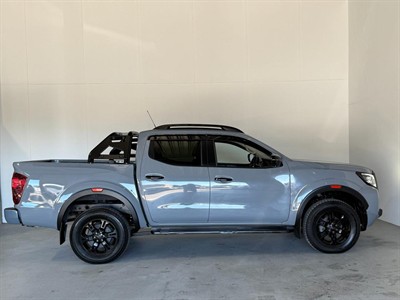 2022 Nissan Navara - Thumbnail