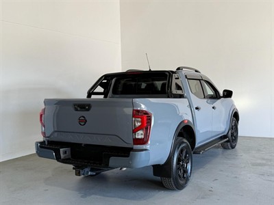 2022 Nissan Navara - Thumbnail