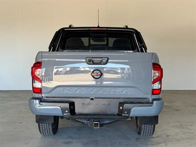 2022 Nissan Navara - Thumbnail